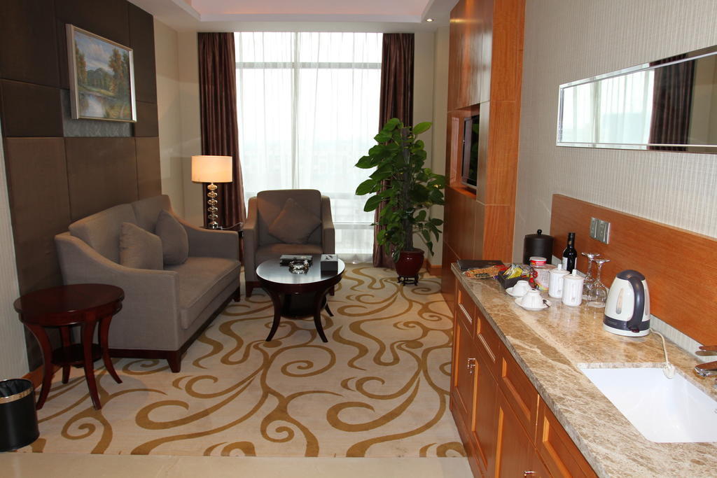 Nanhai Jiayi International Hotel Φοσάν Δωμάτιο φωτογραφία